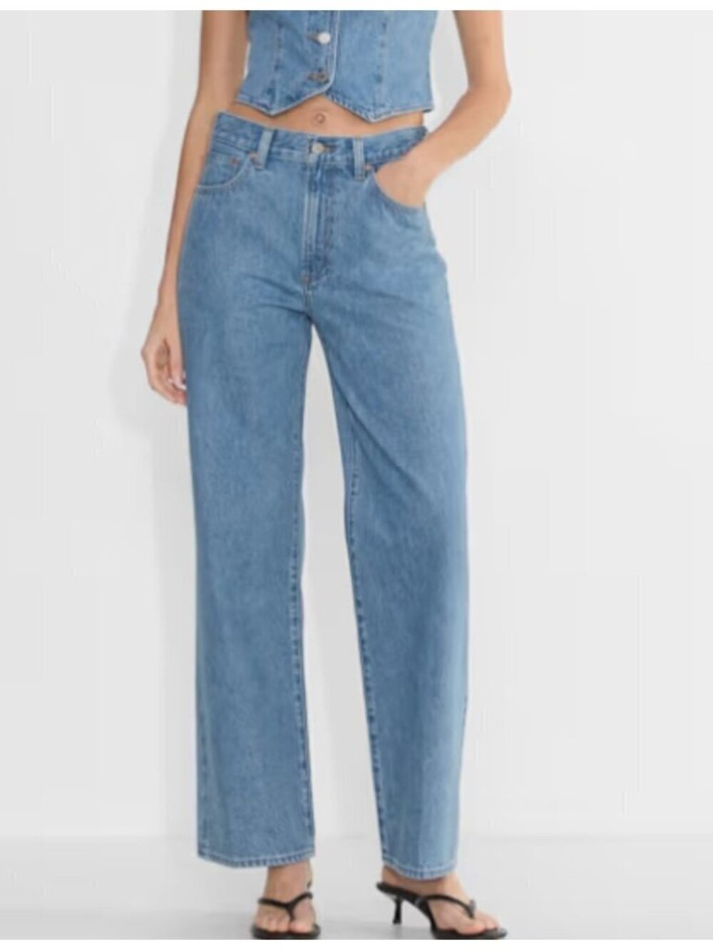 Aritzia Denim Forum The Farrah Hi-Rise Wide Leg Jean 24